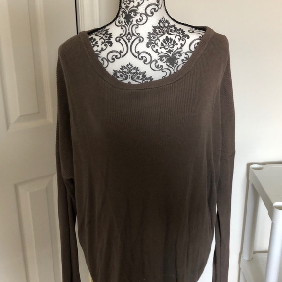 JustFab Tops - Euc 2x just fab wide neck long sleeve ribbed top